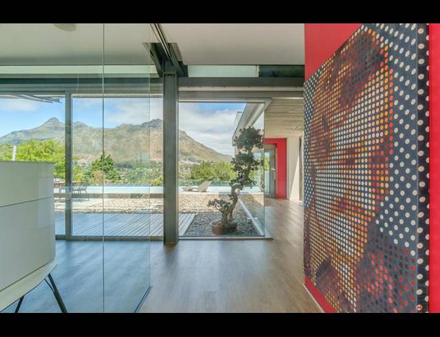 6 BEDROOM HOUSE FOR SALE IN VICTORSKLOOF